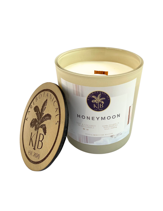 Honeymoon Coconut Soy Scented Candle 15oz Spiced Honey